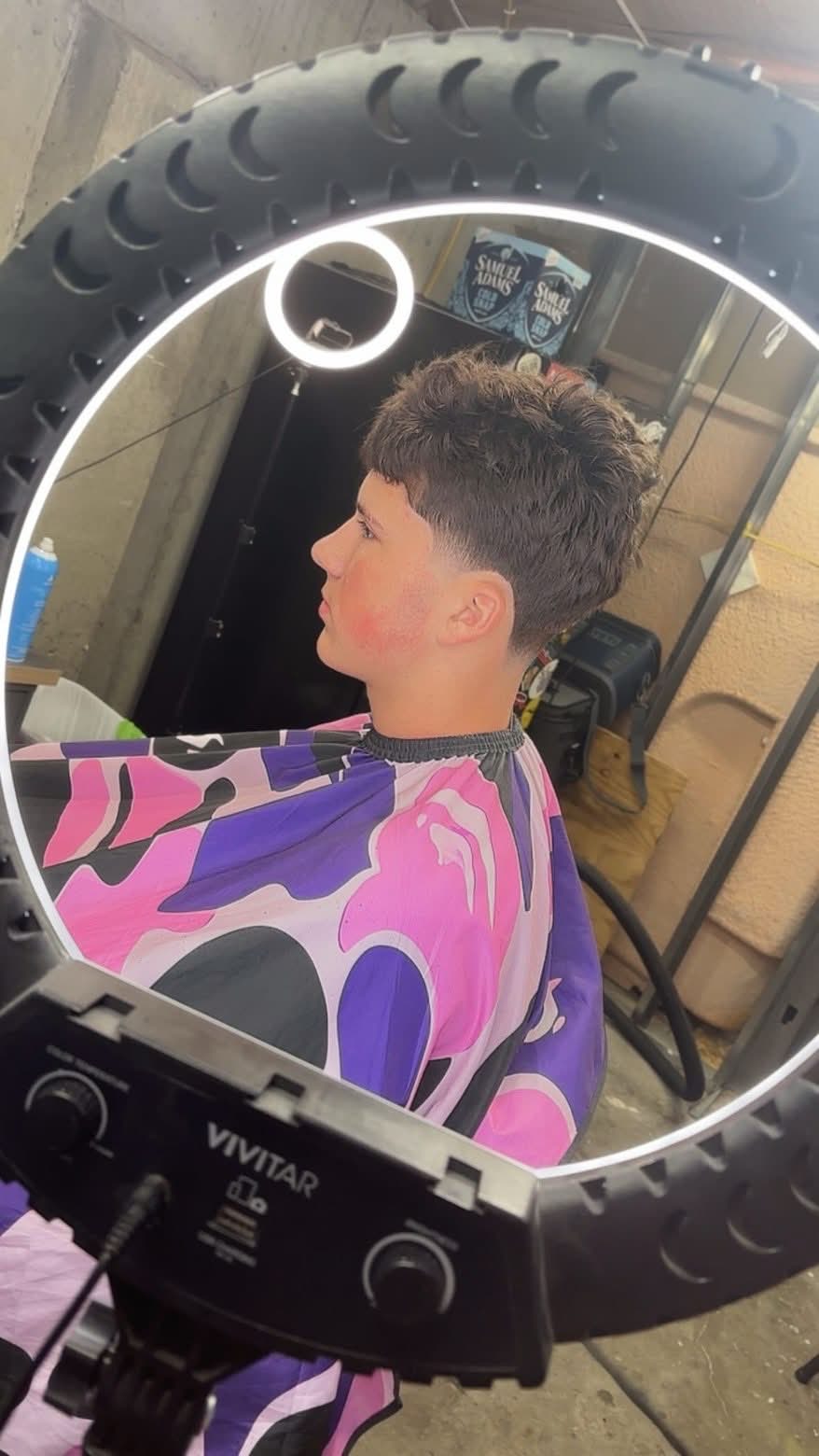 Side profile of a textured crop with low taper fade